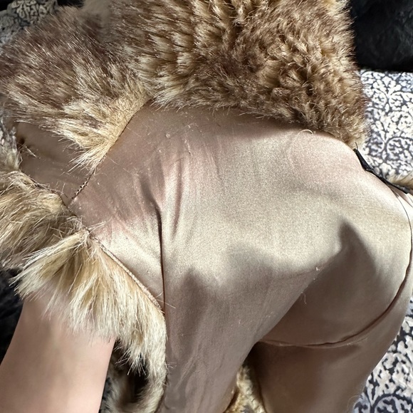 Honey Punch faux fur vest - Picture 14 of 14